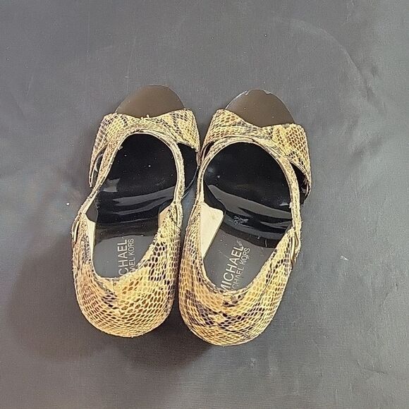 MICHEAL MICHEAL KORS SNAKESKIN PEEP TOE WOMEN"S SANDAL - Picture 5 of 13